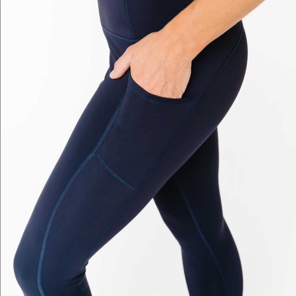 NWOT ZYIA Navy Brilliant Pocket HR 7/8 Leggings